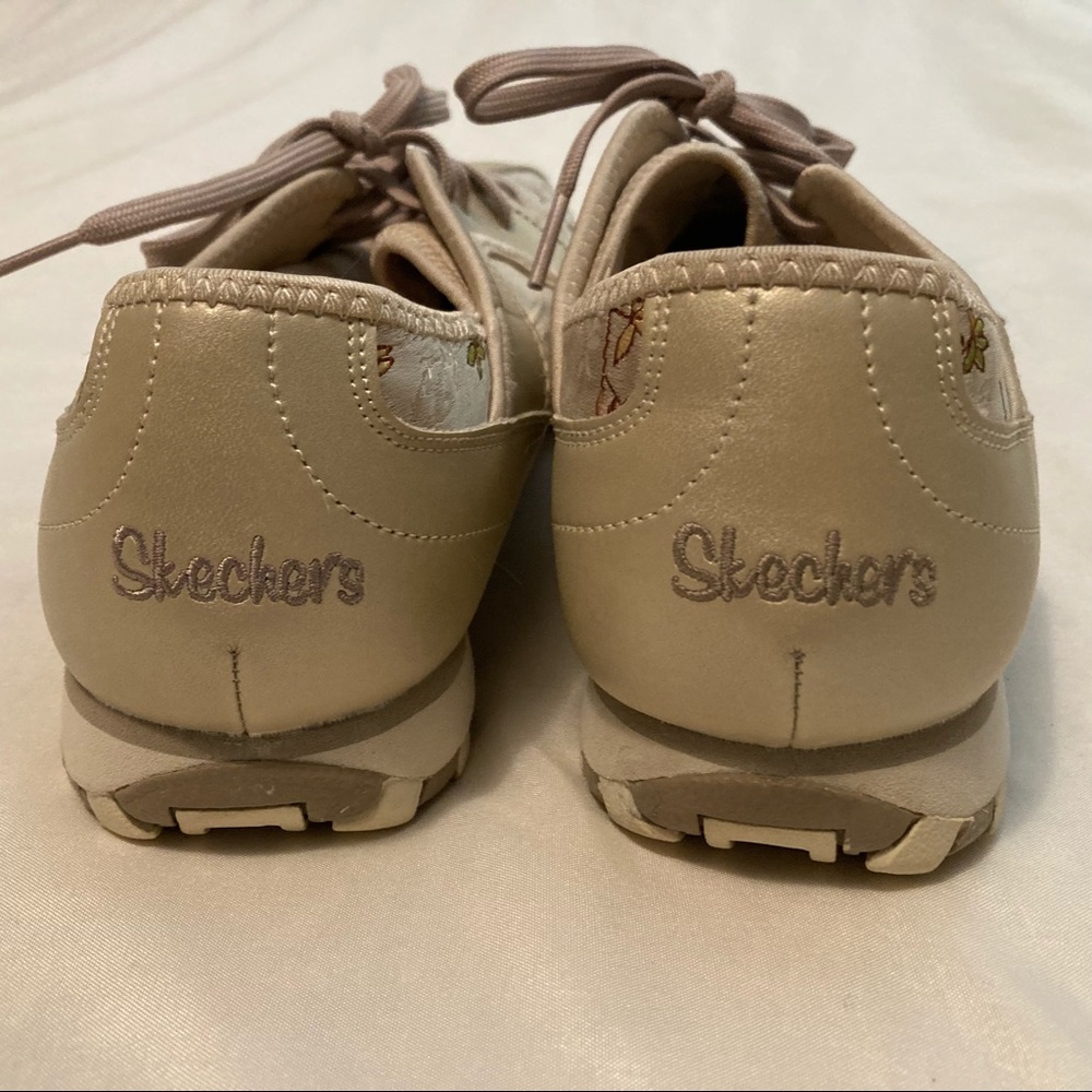 New Floral SKECHERS Metallic Waterlily Lace Ups - Picture 13 of 14